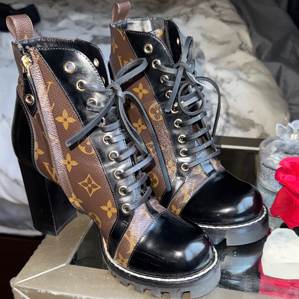 Louis Vuitton Black and Brown Lace-Up Boots